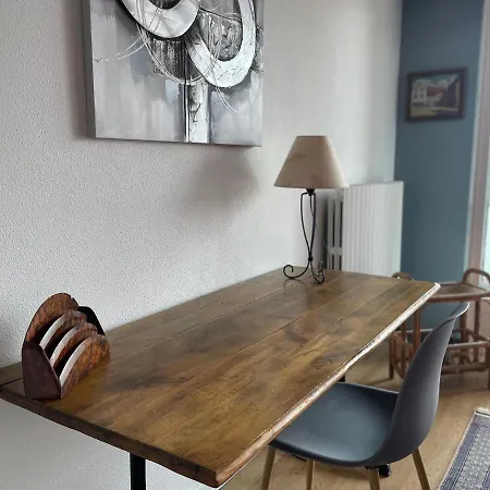 Le Sorbier 2pers Proche Centre, Ascenseur, Garage Apartment *