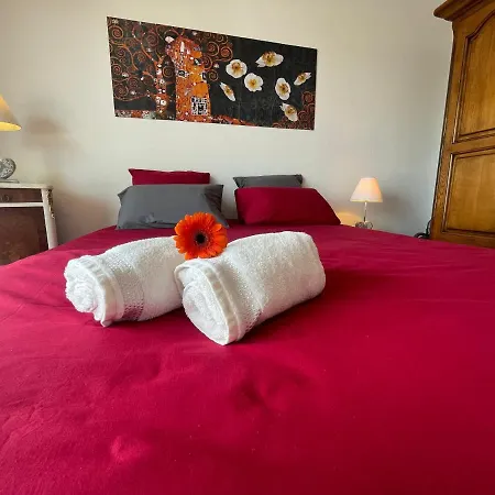 Le Sorbier 2pers Proche Centre, Ascenseur, Garage Apartment *